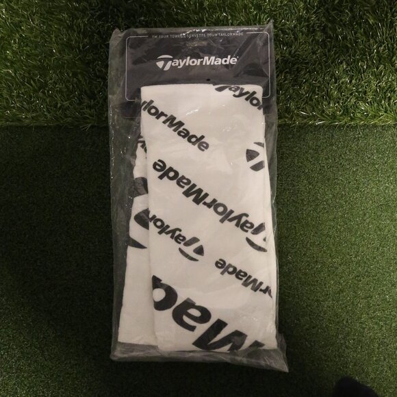 TaylorMade Tour Towel - Picture 1 of 2